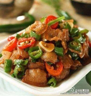 冰镇咕噜肉的做法视频
:炎热夏天，五花肉怎么做才好吃？  第2张