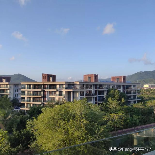 别墅宣传视频
:为什么叠墅明明是复式洋房，开发商却把它宣传为别墅？  第2张