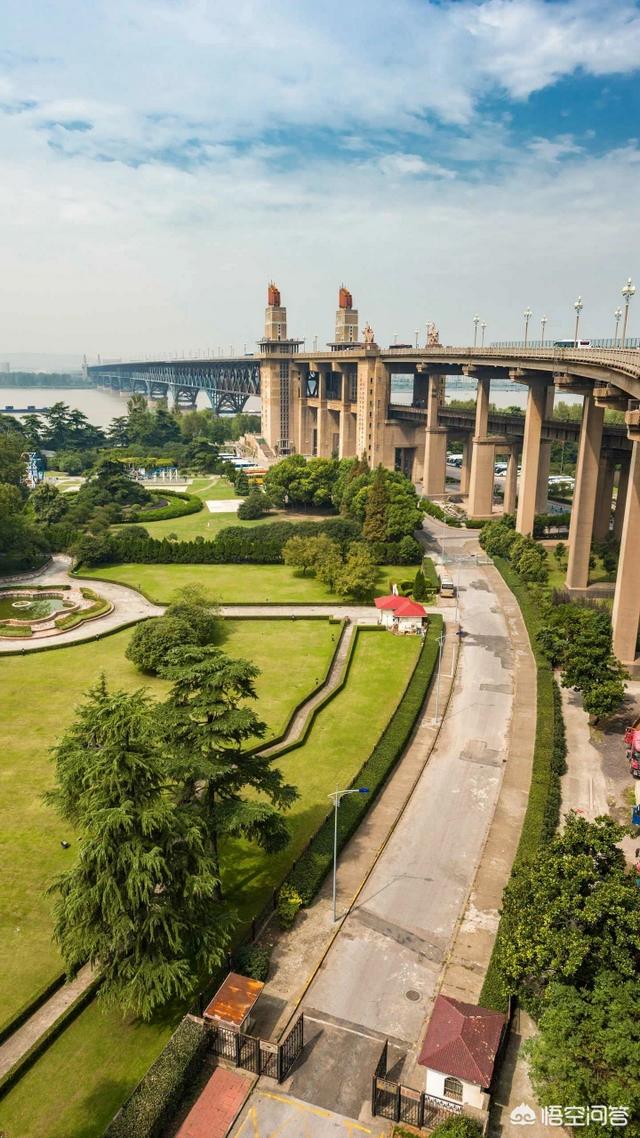 昆山市宣传视频
:为什么昆山人喜欢别人称中国昆山，而不是苏州昆山呢？  第1张