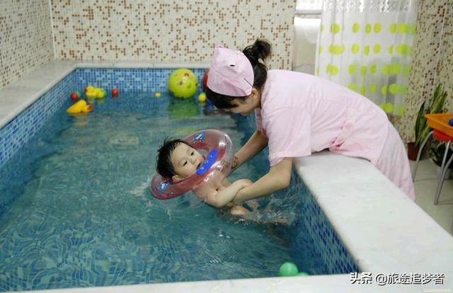 游泳馆宣传视频:婴儿游泳馆还有盈利的可能吗？  第5张