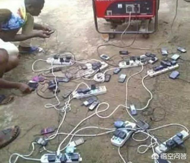 视频非洲人喊广告怎么弄的:一半非洲人拥有手机，只有10%家庭有电，非洲人如何为手机充电？  第1张