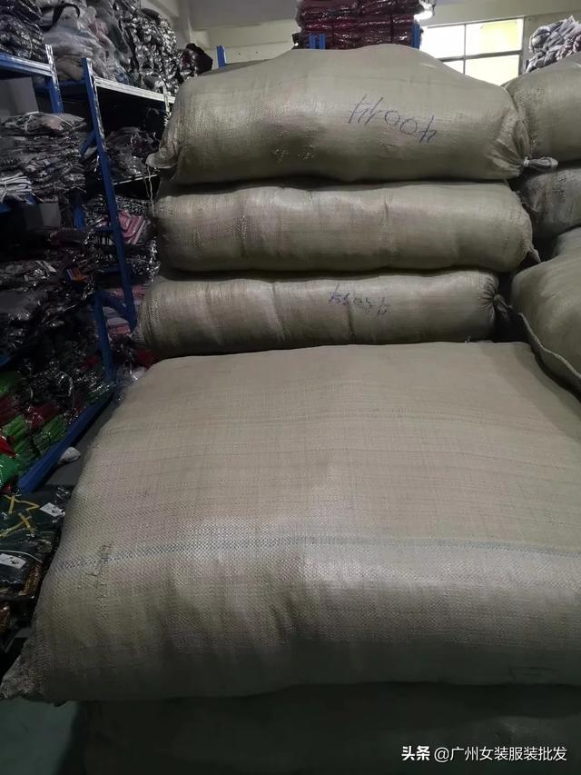 xo短视频
:现在实体店，网店，不如直播带货，直播带货能火多久？淘宝感觉要淘汰了，市场变化快？  第4张