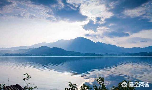 介绍黄山的视频短视频
:黄山区的抖音年货节是什么？有旅游路线推荐吗？  第2张