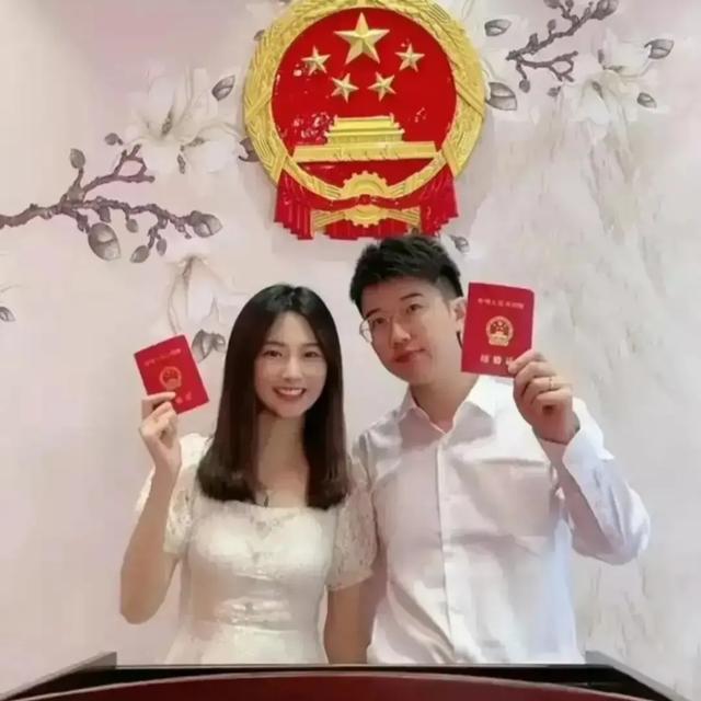 富二代下载短视频:网红车模苏宁官宣结婚，你想到了什么？你有什么想说的？  第10张