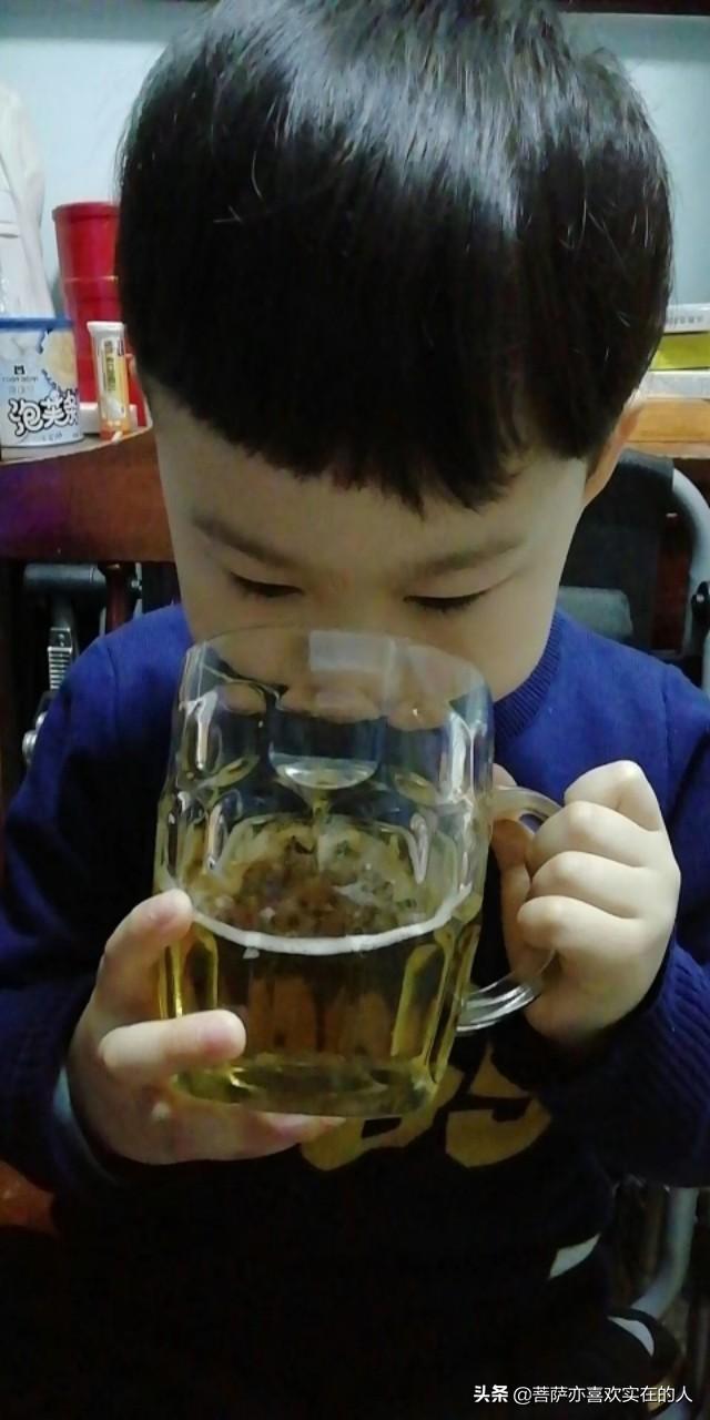 借贷短视频
:该不该贷款借钱给好兄弟？为什么？  第2张