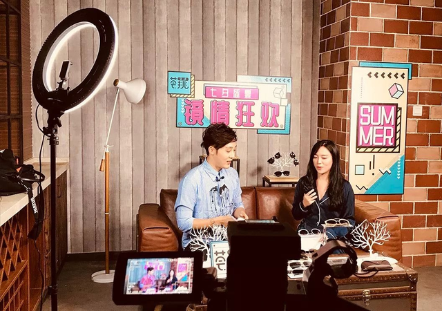 怎么做直播卖东西(怎么做直播卖东西发货)  第1张