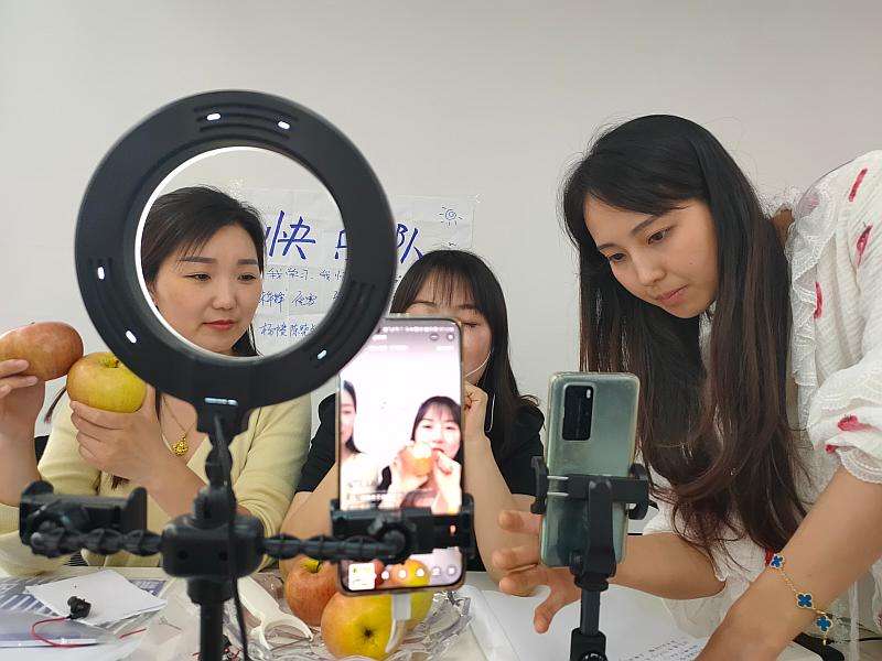 直播销售员(直播销售员培训试题答案)  第1张