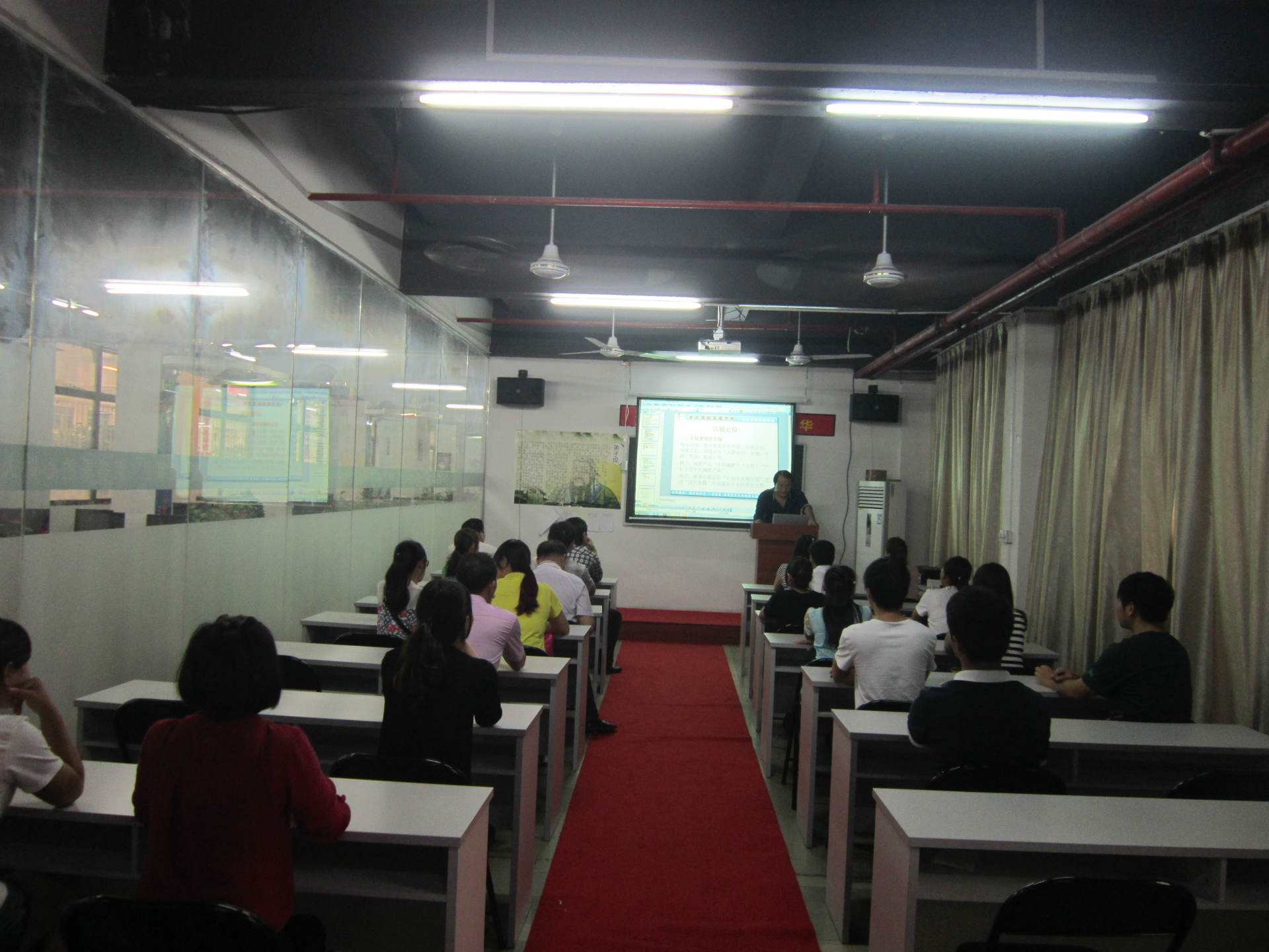 网络营销学校(网络营销专业学校)  第1张